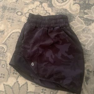 Lululemon Camo Hotty Hots